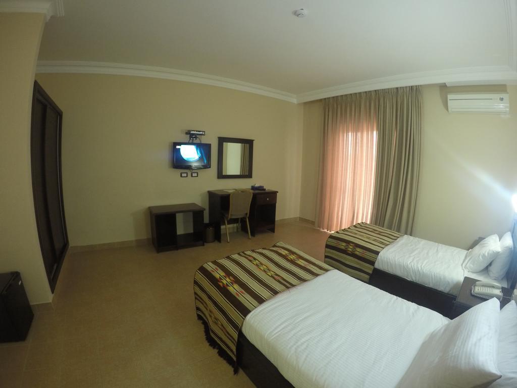 Delilah Hotel Madaba Exterior photo