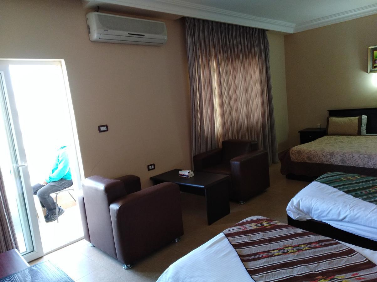 Delilah Hotel Madaba Exterior photo